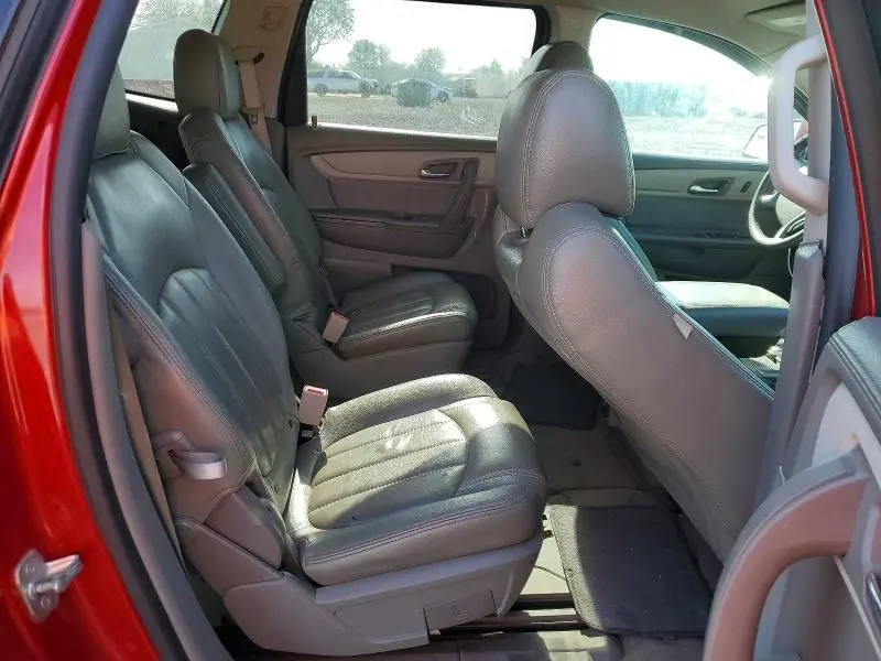 2014 CHEVROLET TRAVERSE LT  