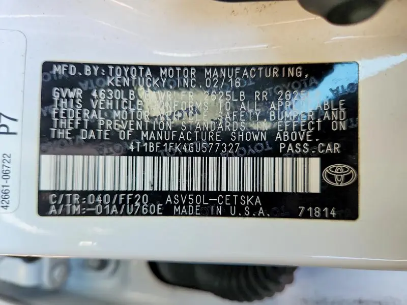 2016 TOYOTA CAMRY SE  