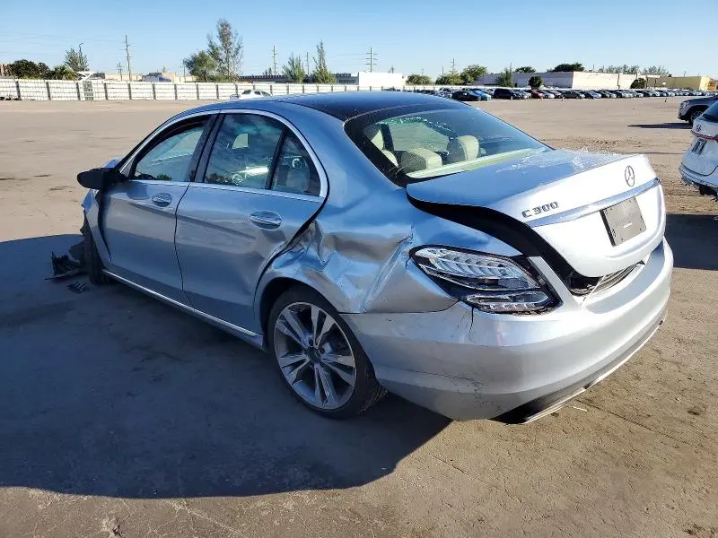 2015 MERCEDES-BENZ C 300  