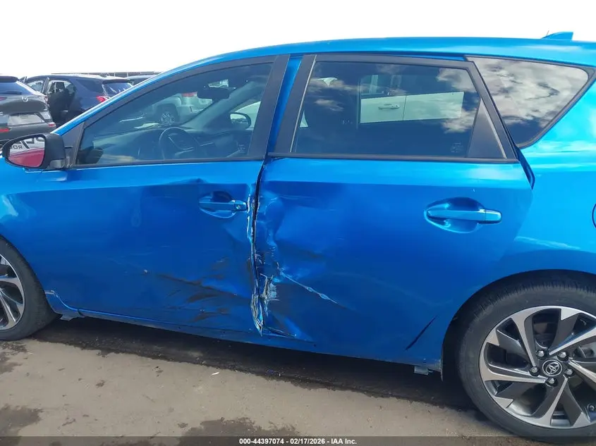 2018 TOYOTA COROLLA IM  