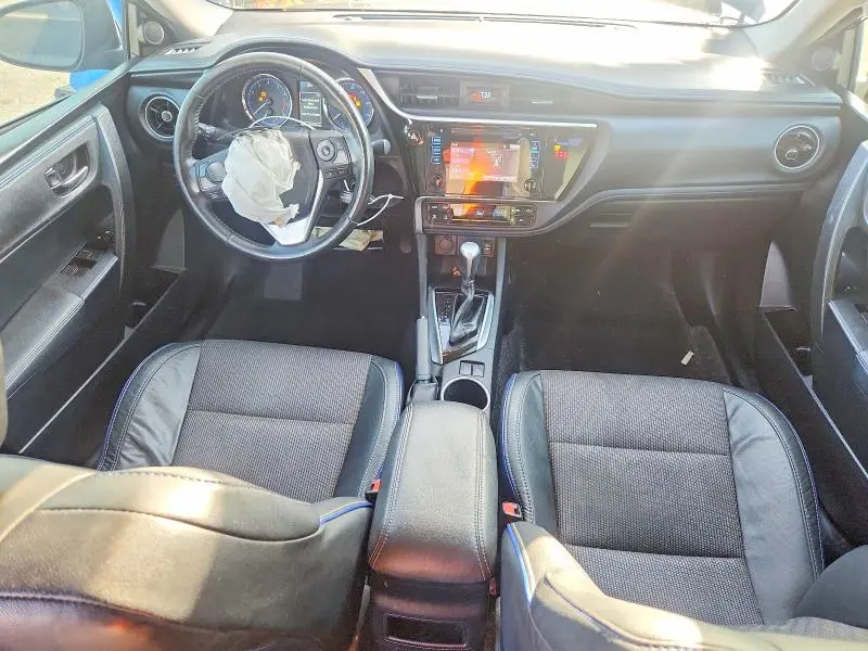 2019 TOYOTA COROLLA SE  
