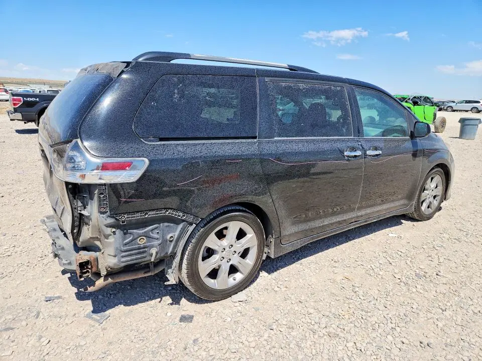2013 TOYOTA SIENNA SPORT  