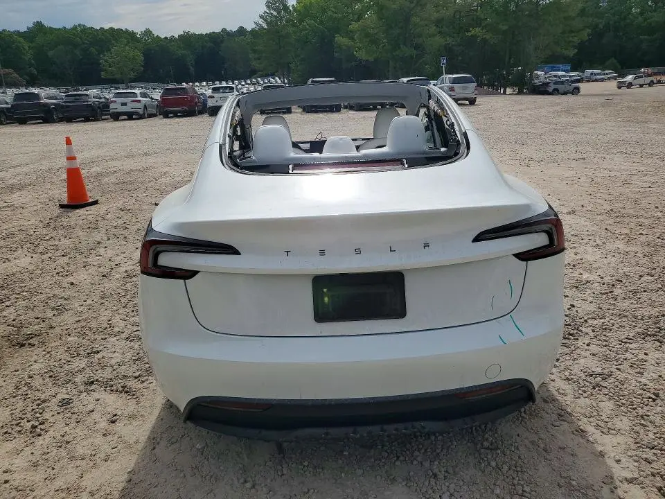 2025 TESLA MODEL 3   