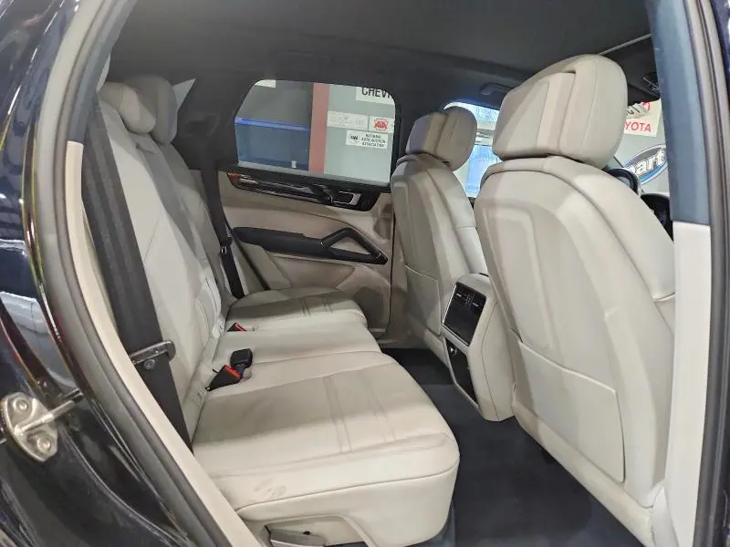 2019 PORSCHE CAYENNE   