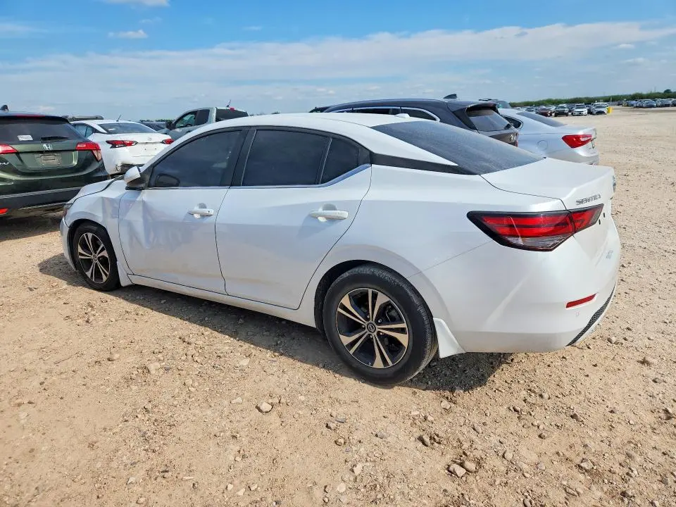2022 NISSAN SENTRA SV  