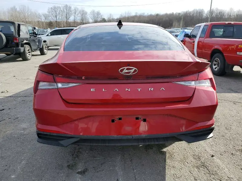 2023 HYUNDAI ELANTRA SEL  