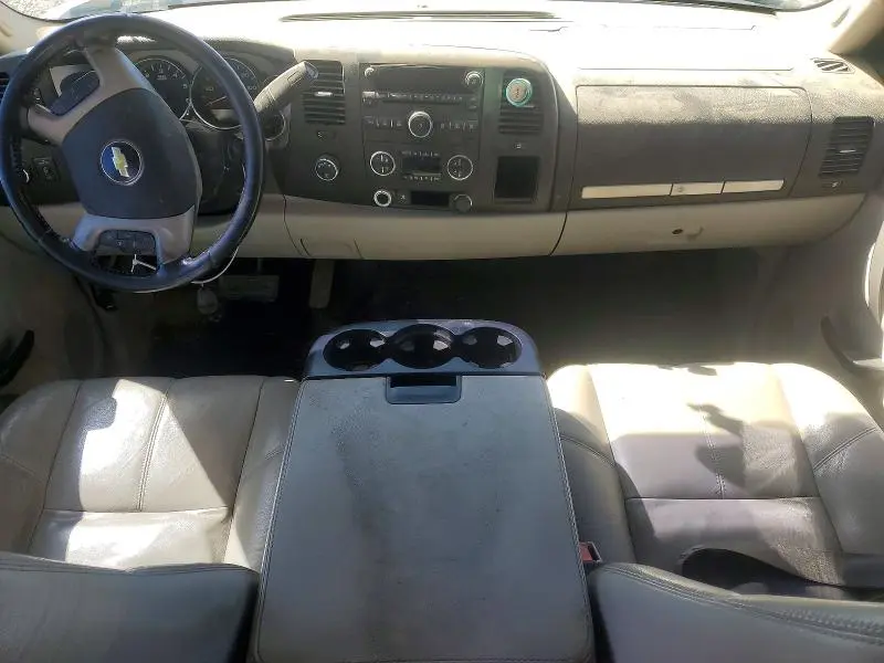 2010 CHEVROLET SILVERADO K1500 LT  