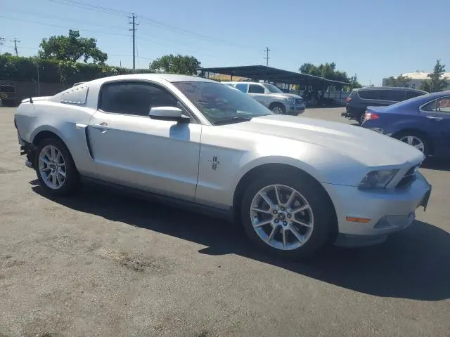 2011 FORD MUSTANG   