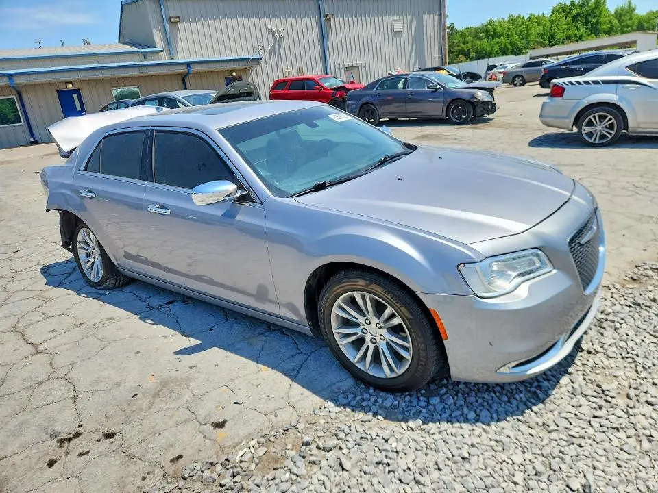 2016 CHRYSLER 300C   