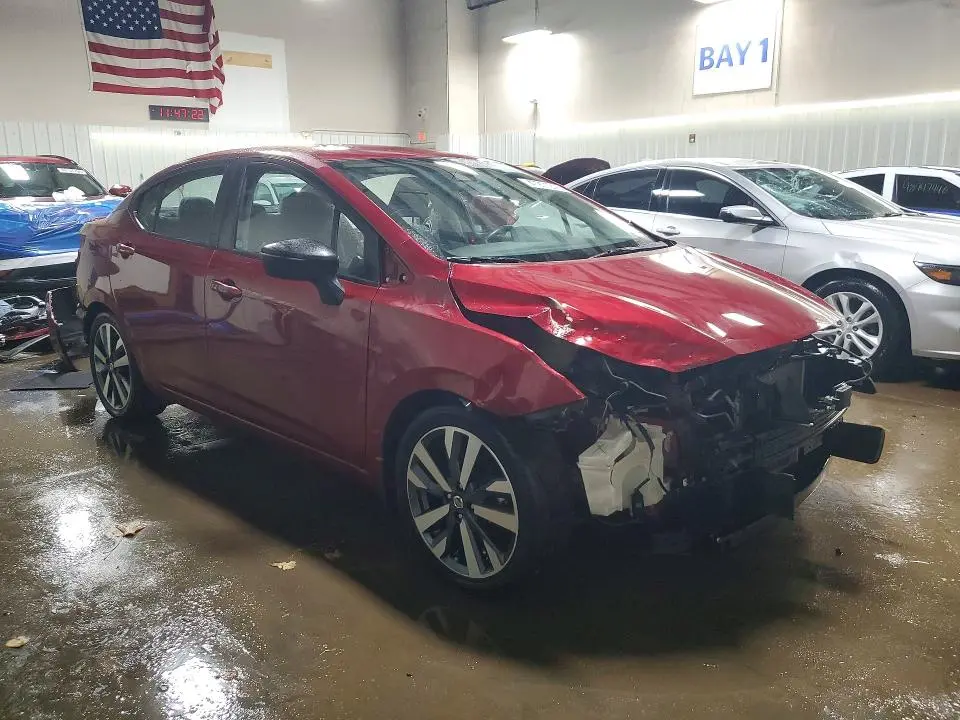 2020 NISSAN VERSA SR  