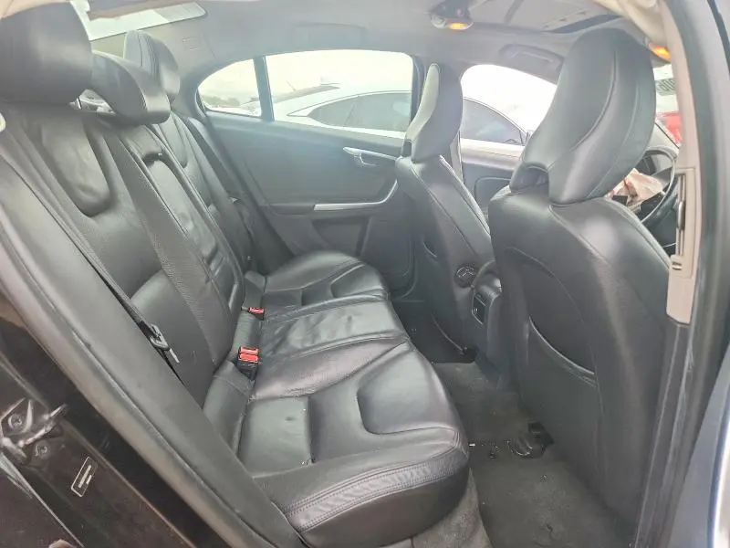 2011 VOLVO S60 T6  