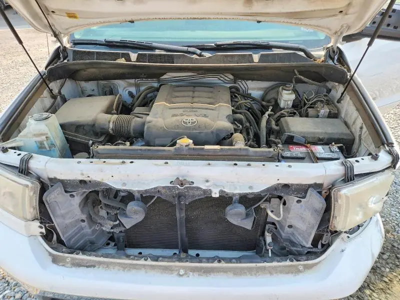 2013 TOYOTA TUNDRA CREWMAX SR5  