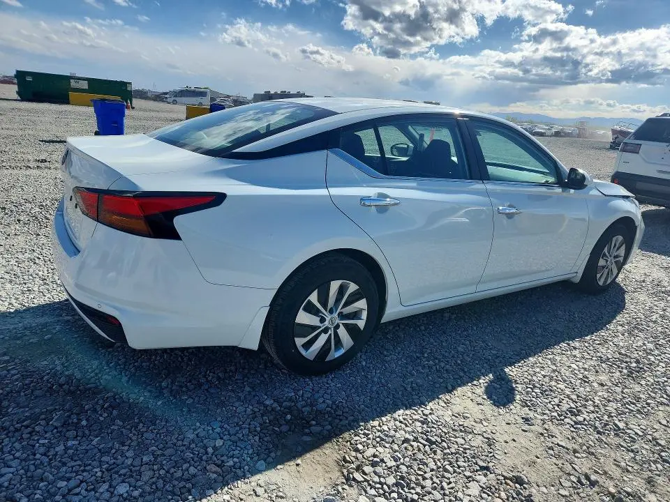 2023 NISSAN ALTIMA S  
