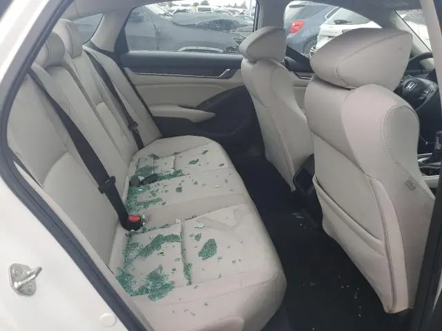 2020 HONDA ACCORD LX  