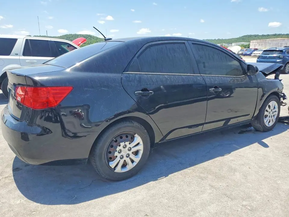 2013 KIA FORTE LX  