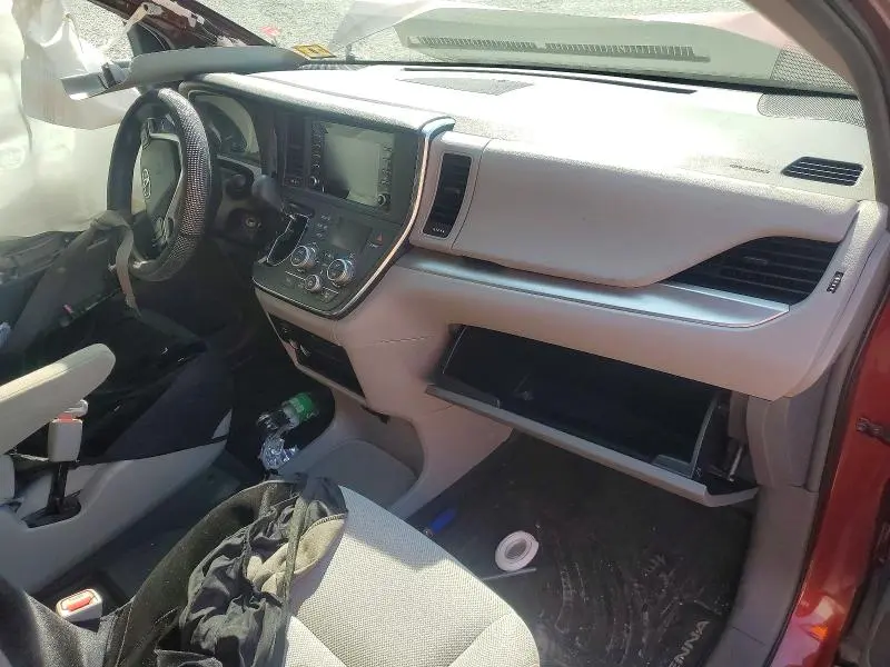 2019 TOYOTA SIENNA L 7-PASSENGER  