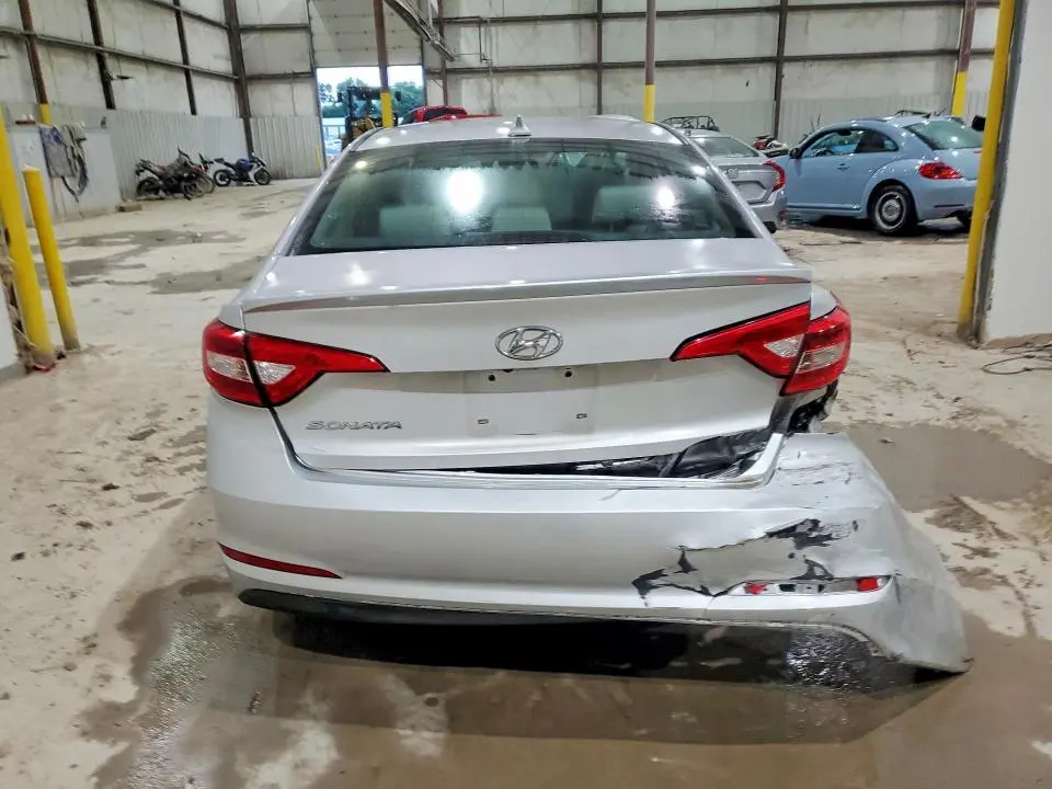 2017 HYUNDAI SONATA SE  