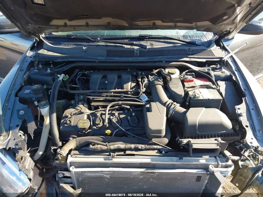 2018 FORD TAURUS SE