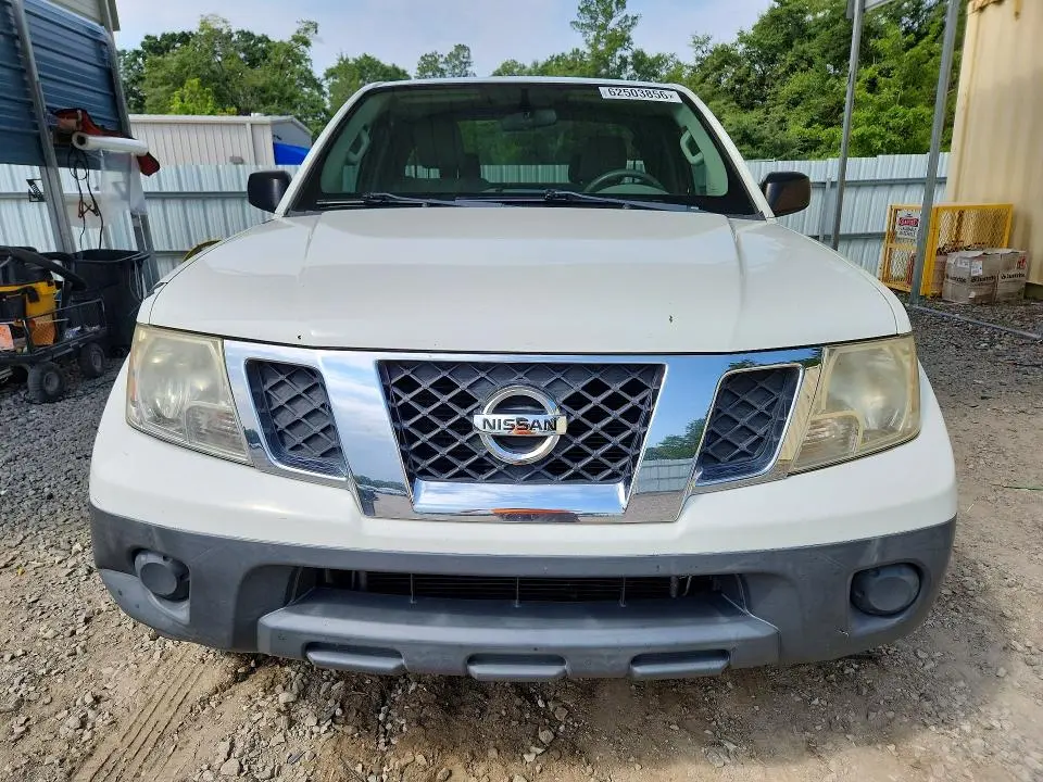 2014 NISSAN FRONTIER S  