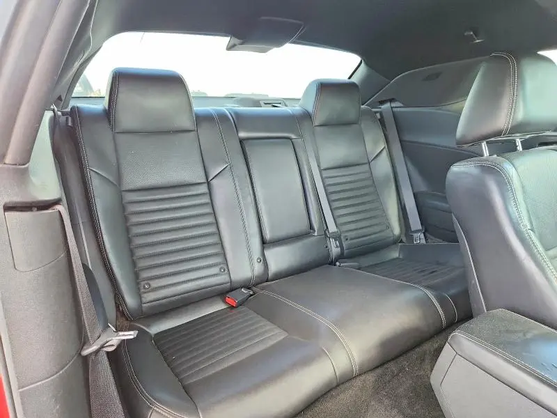 2012 DODGE CHALLENGER SXT  