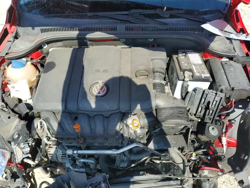 2012 VOLKSWAGEN JETTA SE  