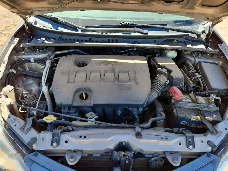 2015 TOYOTA COROLLA LE PLUS  