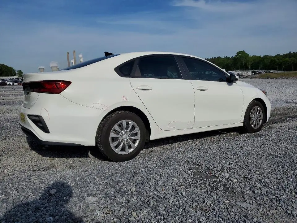 2021 KIA FORTE FE  