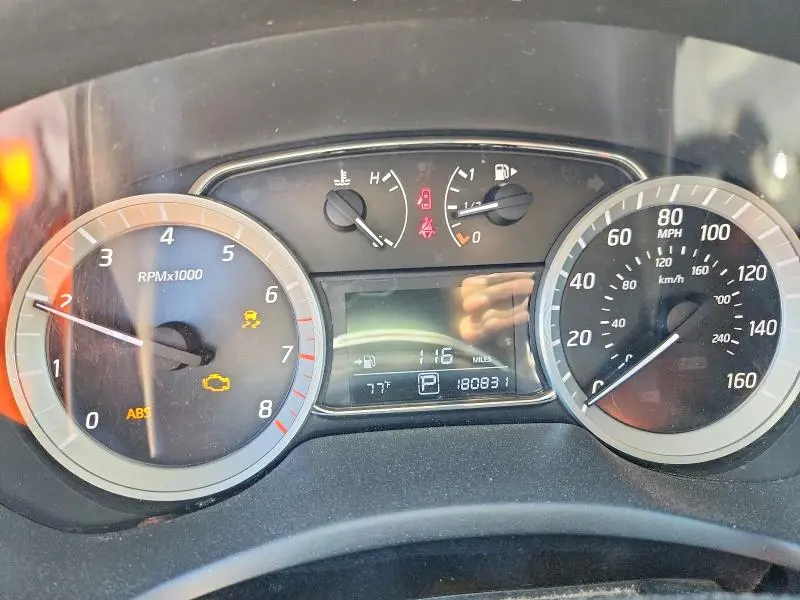 2015 NISSAN SENTRA SV  