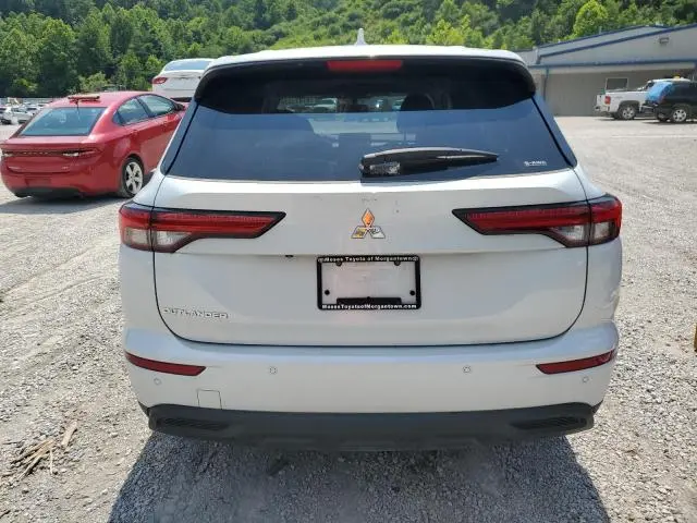 2024 MITSUBISHI OUTLANDER ES