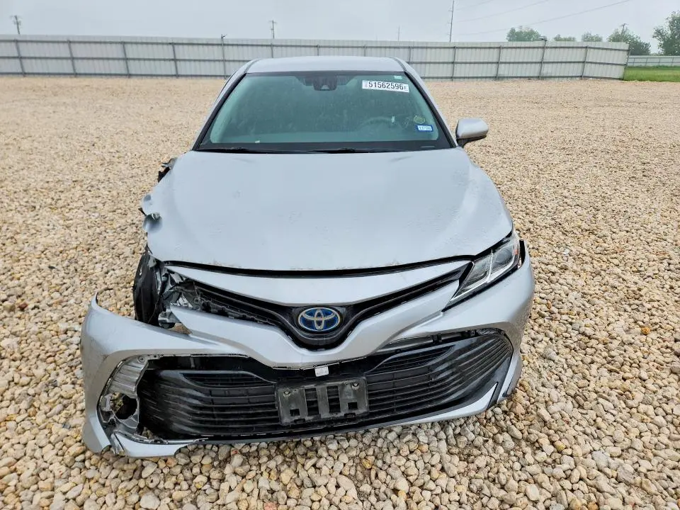 2020 TOYOTA CAMRY LE  