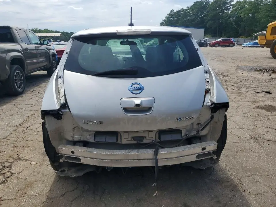 2016 NISSAN LEAF SV  