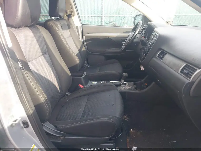 2016 MITSUBISHI OUTLANDER ES