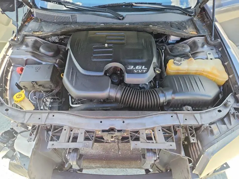 2013 CHRYSLER 300   