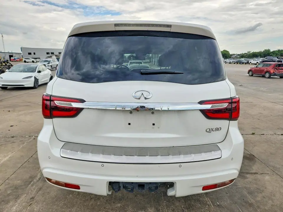 2020 INFINITI QX80 LUXE  