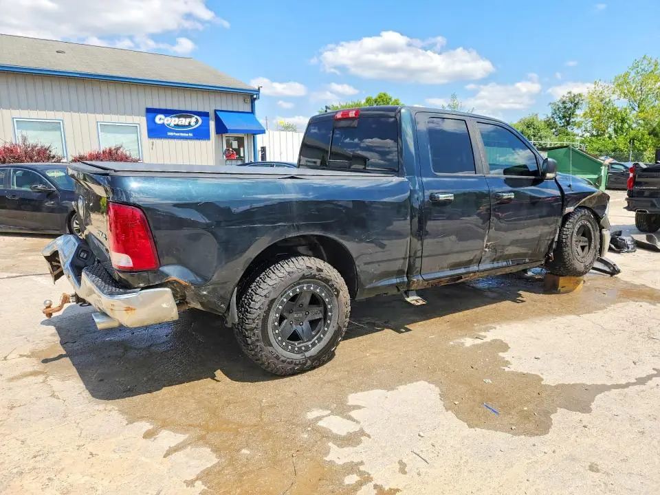 2015 RAM 1500 SLT  