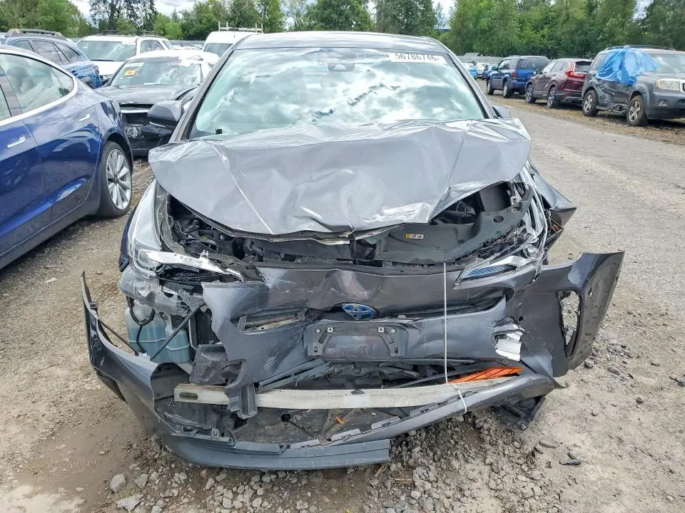 2021 TOYOTA PRIUS XLE  