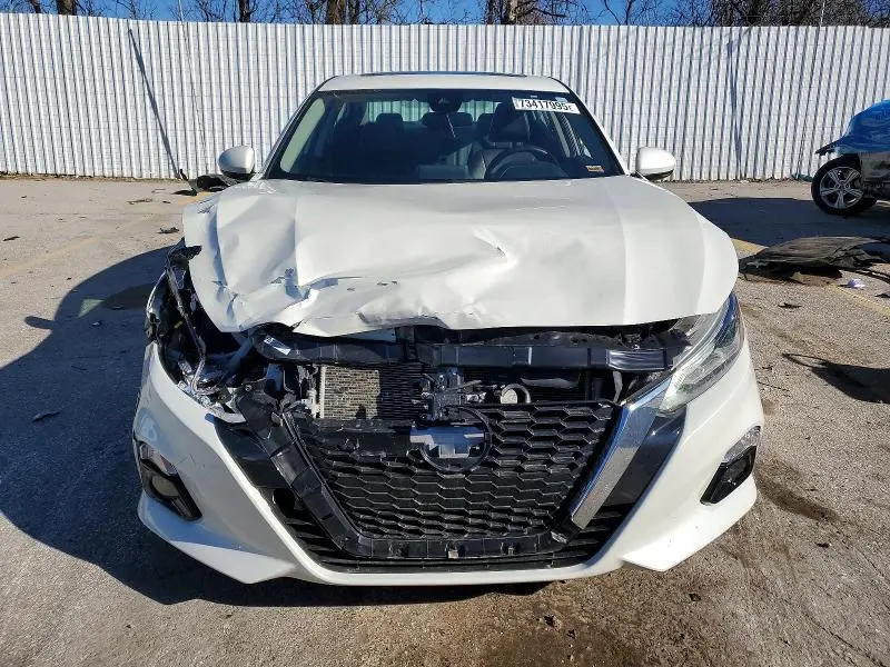 2021 NISSAN ALTIMA SL  