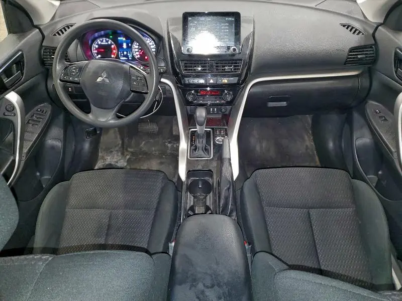 2022 MITSUBISHI ECLIPSE CROSS ES  