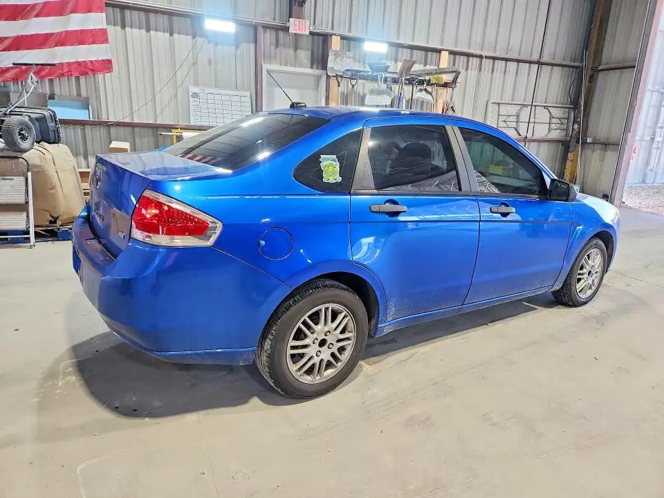 2010 FORD FOCUS SE  
