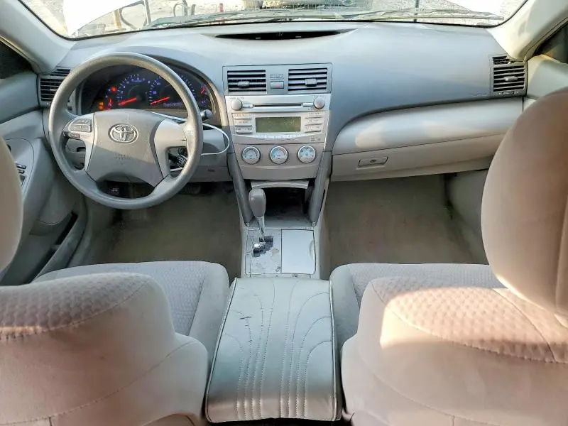 2010 TOYOTA CAMRY LE  