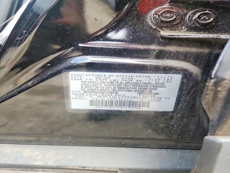2022 NISSAN KICKS SV  