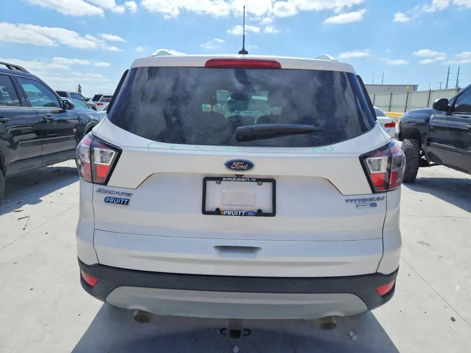 2017 FORD ESCAPE TITANIUM  