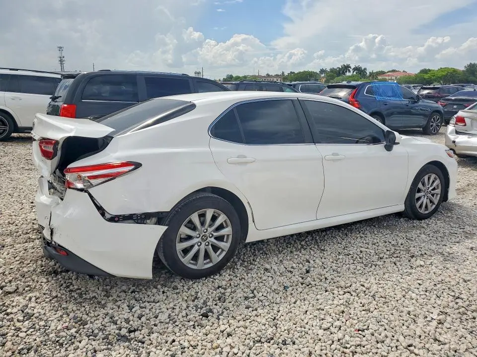 2018 TOYOTA CAMRY CE  