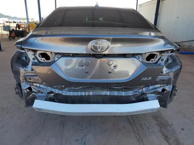 2022 TOYOTA CAMRY XLE  