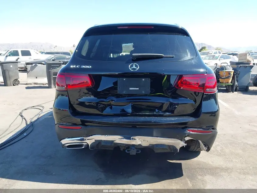 2022 MERCEDES-BENZ GLC 300 SUV