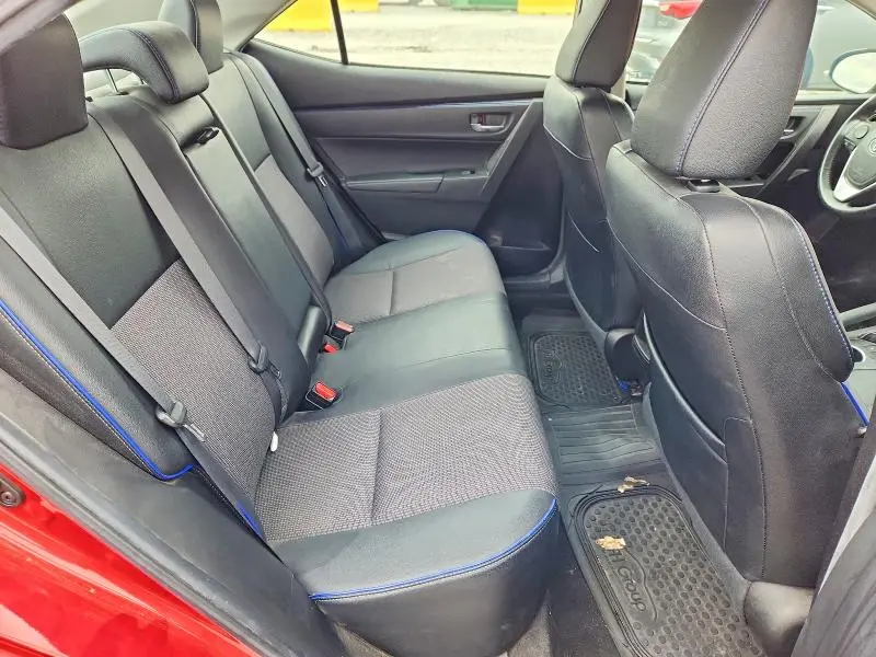 2018 TOYOTA COROLLA SE  