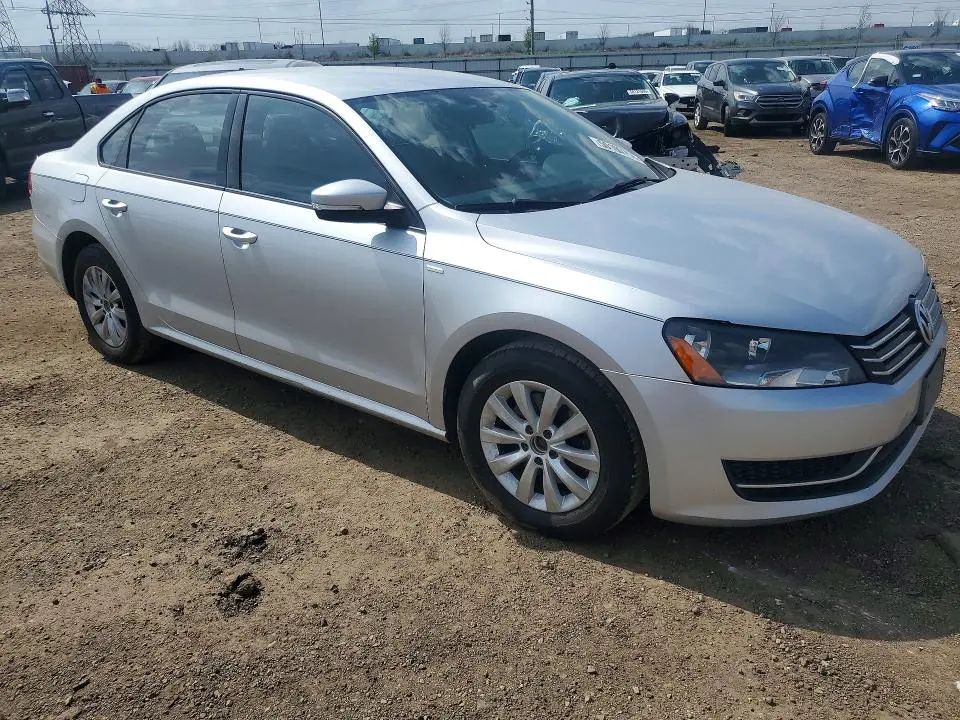 2014 VOLKSWAGEN PASSAT S  
