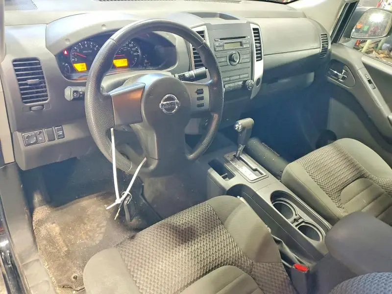 2012 NISSAN FRONTIER SV V6  