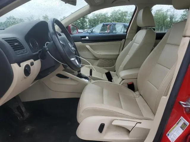 2010 VOLKSWAGEN JETTA SE  