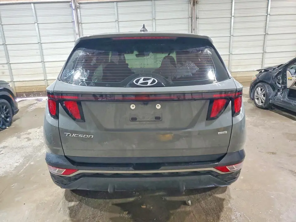2024 HYUNDAI TUCSON SE  